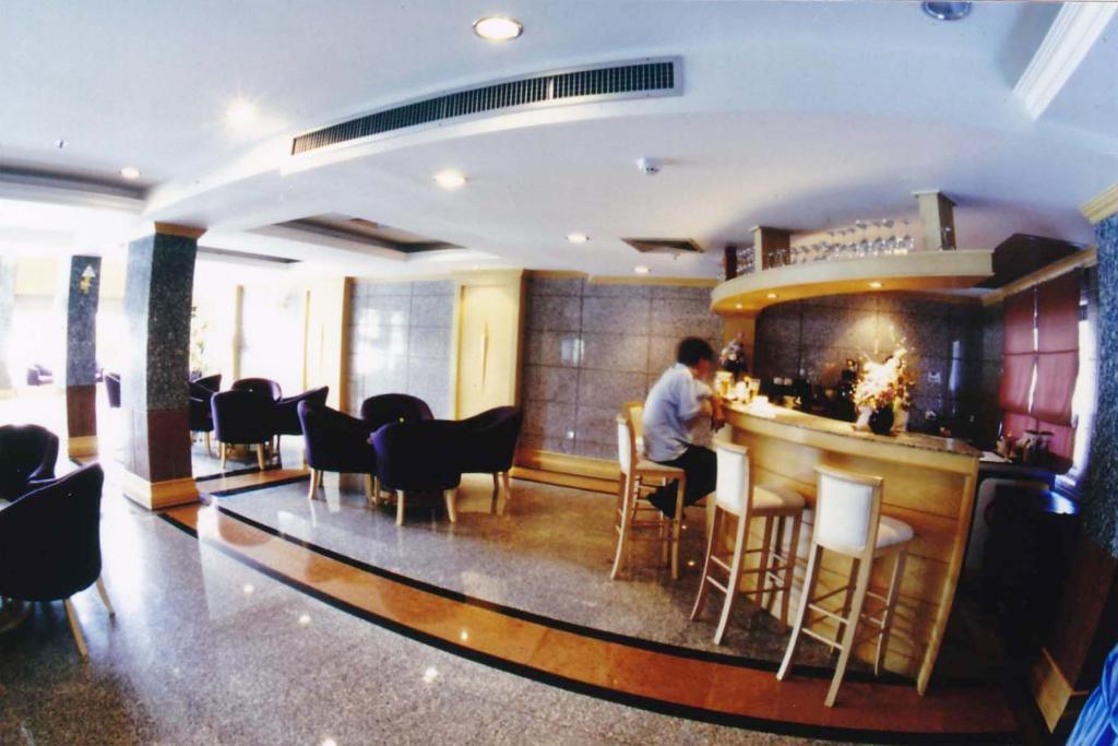 卡琳酒店 乌隆他尼 外观 照片