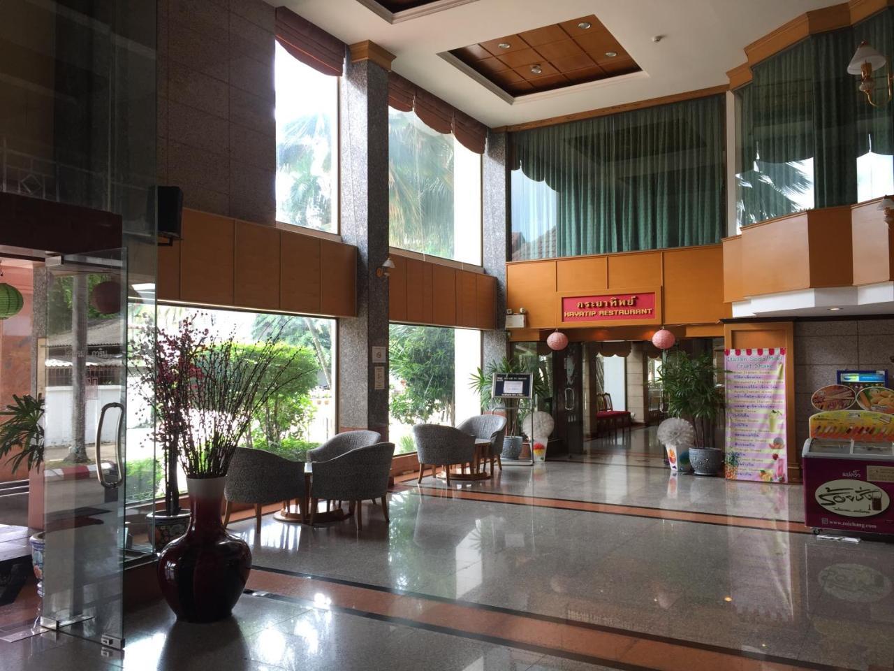 卡琳酒店 乌隆他尼 外观 照片